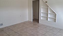 Ground Level Suite Of House, Walk To Uvic/ Camosun