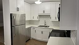Newly Renovated 3 Bedroom Duplex In Richmond Heights