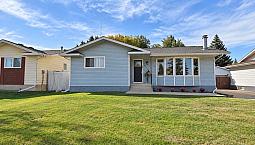5 Bedroom Home In Mature Neighborhood Leduc