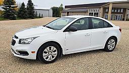 2015 Chevrolet Cruze Ls – 1.8L – Great On Fuel!