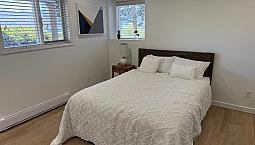 1 Bedroom Apartment - Lakeview