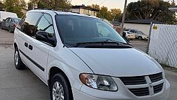 2005 Dodge Caravan 3.3l V6 - Low Km (149k) - $1,000 Firm