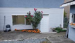 Spacious 2 Bedroom Basement In Fleetwood