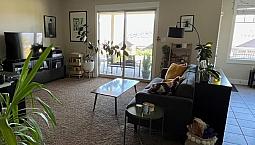 Sunrivers - Bright 1 Bedroom Basement Suite