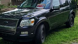 Ford Explorer 2010 V8