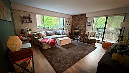 Spacious 2bds, 2baths With Private Entrance Central Lynn Valley
