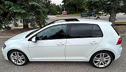 2016 Volkswagen Golf Tsi Highline - Mint, Low Kms