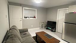 $1,300 / 1br - 550ft2 - 1 Bed + 1 Bath 550 Sq. Ft. - Surrey