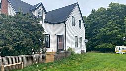 Hobby Farm  On 5.4 Acres For Sale 