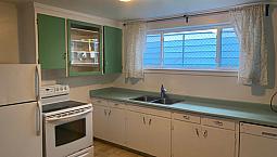 Bright 2 Bedroom Basement Suite, Laundry, Dishwasher, Ritchie