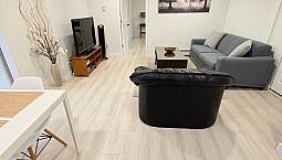 Private Ground-Level 2-Bedroom Suite | Upper Lonsdale