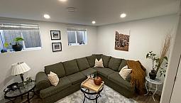 Modern 1-bdroom Apt In Exeter-utilities And In-suite Laundry Inc