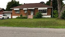 Algonquin College Area - 5 Bedrooms / 2 Bathrooms