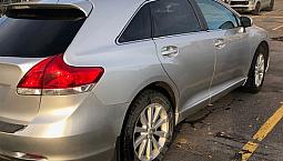Toyota Venza  2011  2.7 L    142 000 Kms