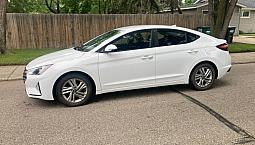 Hyundai Elantra Essential 2020