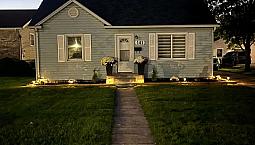 Renovated 2 Bed 1 Bath Home In Essex