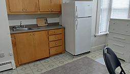 Everything Included - Small Bachelor Apartment