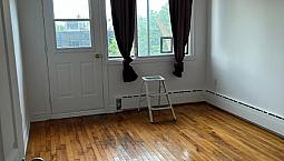 Grand Appartement 4 1/2 Près Du Métro/ Chauffage Inclus