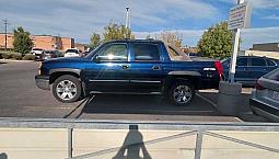 2004 Chevy Avalanche 1500 4Wd Basic Truck