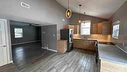 Bright Spacious 1br In Duplex | Overlooking River, Park & Trails