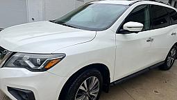 2017 Nissan Pathfinder Slo