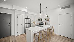 Luxury 3 Bedroom Apartment! With Fitness Centre!