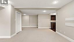 $2,500 / 2Br - 2 Bedroom Garden Level Suite In Cordova Bay