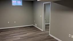 New Laminate/Paint! Cozy 2 Bedroom Legal Basement S