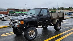 84 Toyota Long Box