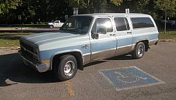 Low Mileage Alberta Square Chevy 1984 Suburban ..... A Beauty