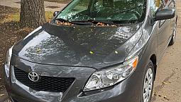 2010 Toyota Corolla Ce - 116,170 Km - W/ Winter Tires/rims