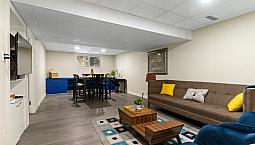 Basement Suite In Grosvenor Park