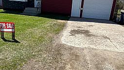 1984 Bungalow House 2 Bedrooms Upstairs 1 Downstairs 2 Baths