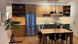 High-End Design Waterfront Condo In Old Town