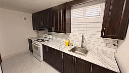 2 Bed Plus Den 1 Bath - Basement