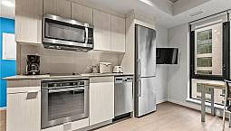 Beautiful Studio Apartment For Rent - Little Italy, Carleton