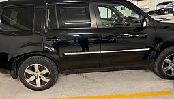 2012 Honda Pilot Touring 4Dr 4Wd (Accident Free / Car Fax)