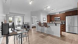 Luxury Condo Uofa 1 Bed Queen Alexandra Parking + Low Condo Fees