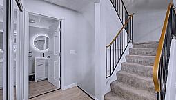 Bright, Spacious, 2 Bed Townhouse For Rent
