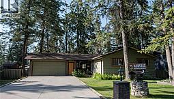 1306 Selkirk Drive Golden, British Columbia