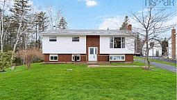 36 Gilby Cres. Beaver Bank. Ns (Arden Pickles)
