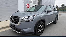 2025 Nissan Pathfinder Platinum | Apple Carplay | Backup Camera