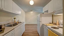 Bright & Spacious 2 Bedroom For Rent!