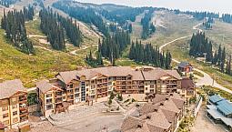 Ski-In, Ski-Out From The Aspens! Luxury Big White Condo