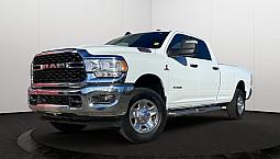 2024 Ram 3500 Big Horn | 6.7L Cummins Turbo Diesel (370 Hp