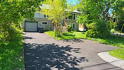 1 Bed 1 Bath - Walkout Basement Apartment