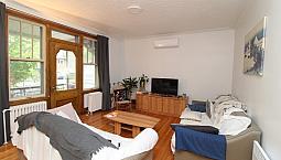 **Énorme** 7 1/2, 5 Chambres À Louer, Secteur Saint-Sacrement!