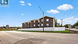 2 221 Main Street S Moose Jaw, Saskatchewan