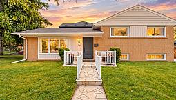 Etobicoke Stunning Detached Renovated Home On A Large Fenced Lot