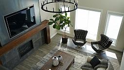 4 Bed 3.5 Bath Unit In Calgary, Ab